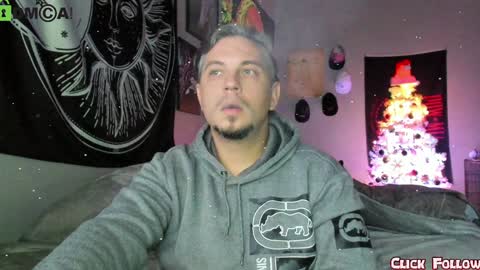 Snapshot of uncutstudxxx chatting on 12-03-24, 10:40 UncutSTUDXXXManyvids online show from 12-03-24, 10:40