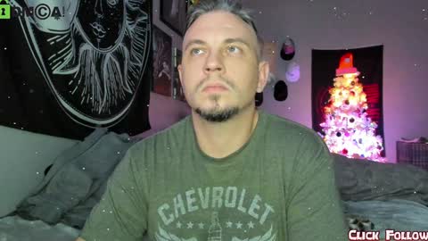 Snapshot of uncutstudxxx chatting on 12-06-24, 09:21 UncutSTUDXXXManyvids online show from 12-06-24, 09:21