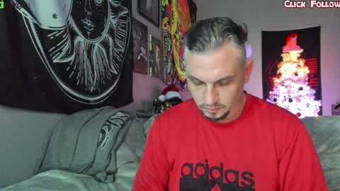 Snapshot of uncutstudxxx chatting on 12-10-24, 04:24 UncutSTUDXXXManyvids online show from 12-10-24, 04:24