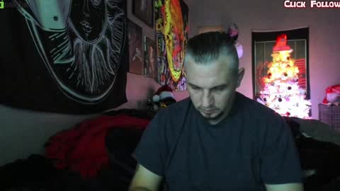 Snapshot of uncutstudxxx chatting on 12-16-24, 12:49 UncutSTUDXXXManyvids online show from 12-16-24, 12:49