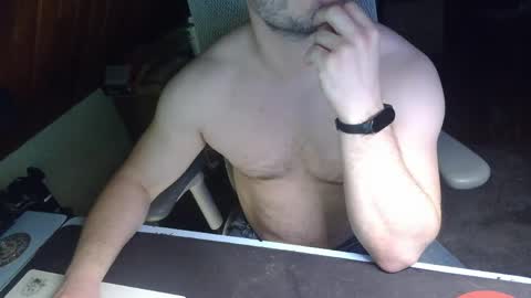 Under the desk online show from 04-28-26, 09:31