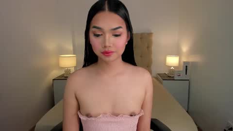 Lily online show from 02-12-26, 10:27