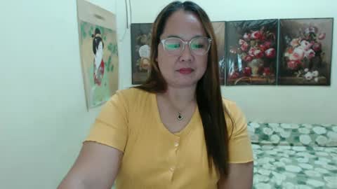 Snapshot of unforgettable_roxy chatting on 03-03-25, 02:15 Roxanne online show from 03-03-25, 02:15