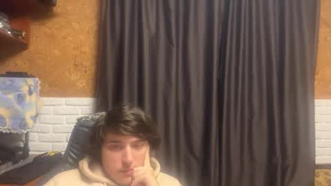 Snapshot of unholy_heat chatting on 10-28-25, 10:23 Anri online show from 10-28-25, 10:23