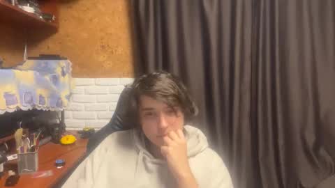 Snapshot of unholy_heat chatting on 11-15-25, 10:15 Anri online show from 11-15-25, 10:15