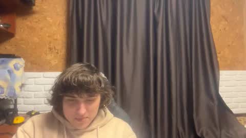 Snapshot of unholy_heat chatting on 12-04-25, 10:18 Anri online show from 12-04-25, 10:18