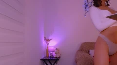 Snapshot of unic0rnporn chatting on 03-04-25, 02:32 Alice online show from 03-04-25, 02:32