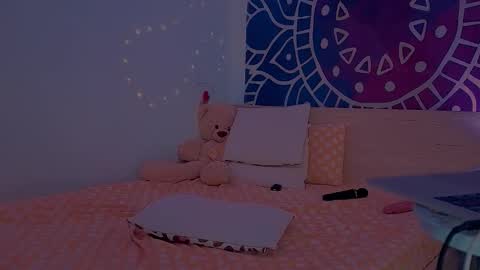 Alice online show from 12-17-25, 05:08