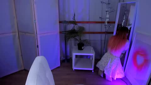 Call me Mira  thumbs up its make me happy online show from 01-21-25, 08:43