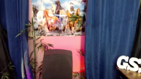 unknown_trans18 online show from 10-20-25, 12:44