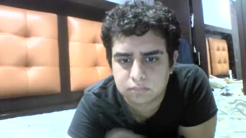 Snapshot of unlimitedfantasy chatting on 12-18-24, 06:43 Thiago online show from 12-18-24, 06:43