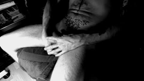 Snapshot of unlitimnaughty_ chatting on 12-20-25, 12:56 unlitimnaughty_ online show from 12-20-25, 12:56