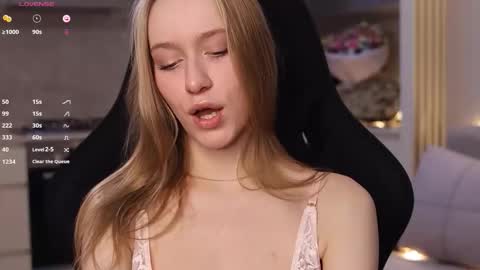 UnnaBella online show from 11-26-25, 07:15