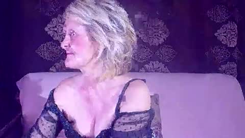 Snapshot of unrealgrannyforfun chatting on 04-18-26, 09:13 Nelly online show from 04-18-26, 09:13