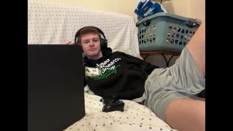 Snapshot of unverifiedbwc chatting on 03-12-25, 06:18 Stepbro online show from 03-12-25, 06:18