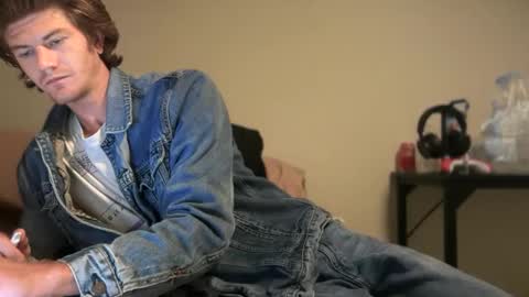 Snapshot of unverifiedbwc chatting on 09-16-25, 05:30 Stepbro online show from 09-16-25, 05:30