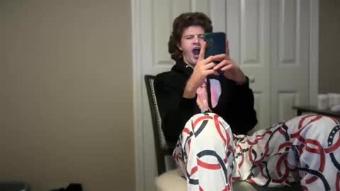 Snapshot of unverifiedbwc chatting on 10-26-25, 12:55 Stepbro online show from 10-26-25, 12:55