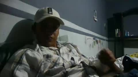 Snapshot of ur855224 chatting on 01-18-26, 01:09 EL CAMA online show from 01-18-26, 01:09