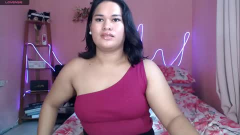 Snapshot of ur_baby_rebbecca chatting on 05-26-26, 01:45 SINGLE online show from 05-26-26, 01:45