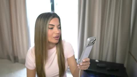 Ivy online show from 04-28-26, 03:06