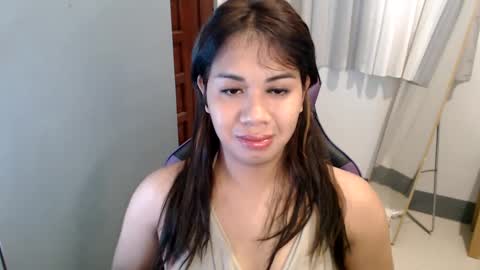 Vee online show from 12-29-24, 02:49