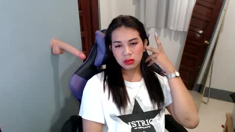 Vee online show from 01-01-25, 05:44