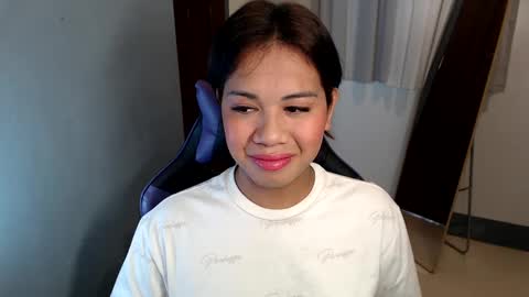 Vee online show from 01-13-25, 03:12