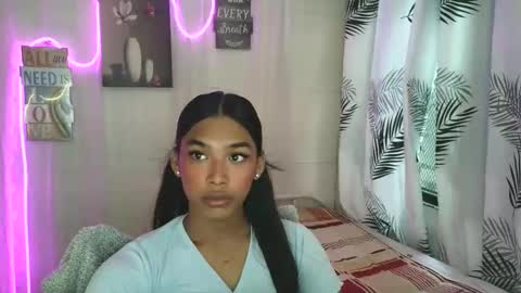 ur_dazzlingmorenaxx online show from 03-26-26, 03:34