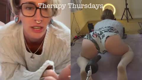 Snapshot of ur_goddess_daylee chatting on 11-20-25, 09:03 Goddess online show from 11-20-25, 09:03