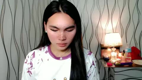 QUEENSY online show from 10-22-25, 03:40