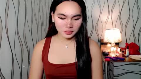 QUEENSY online show from 10-27-25, 01:53