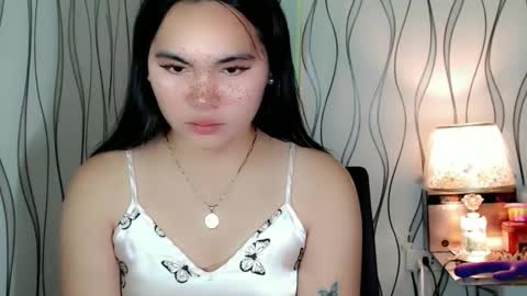 QUEENSY online show from 03-11-26, 01:44