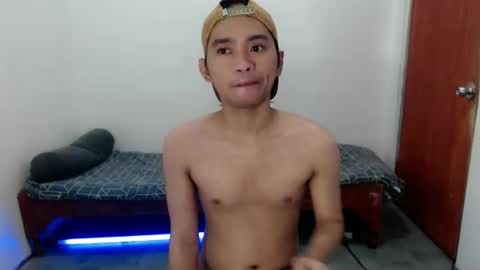 Snapshot of ur_joshuahotnotch chatting on 05-17-26, 12:30 ur_joshuahotnotch online show from 05-17-26, 12:30