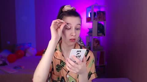 Snapshot of ur_kitty__ chatting on 03-03-25, 01:09 Lera online show from 03-03-25, 01:09