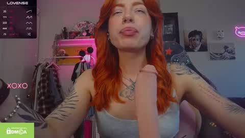 Snapshot of ur_olivia chatting on 09-29-25, 08:41 Olivia Kaufman online show from 09-29-25, 08:41