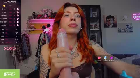 Snapshot of ur_olivia chatting on 10-01-25, 08:09 Olivia Kaufman online show from 10-01-25, 08:09