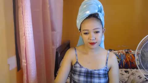 Snapshot of ur_petitejaya chatting on 05-03-26, 01:06 ur_petitejaya online show from 05-03-26, 01:06