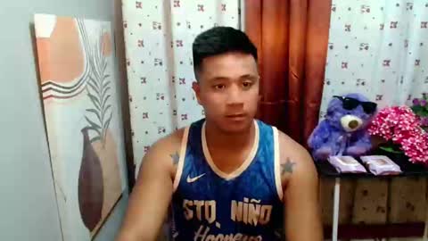 Snapshot of ur_pinoydave chatting on 01-31-25, 07:29 Dave online show from 01-31-25, 07:29