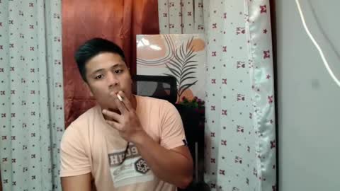 Snapshot of ur_pinoydave chatting on 02-12-25, 12:27 Dave online show from 02-12-25, 12:27