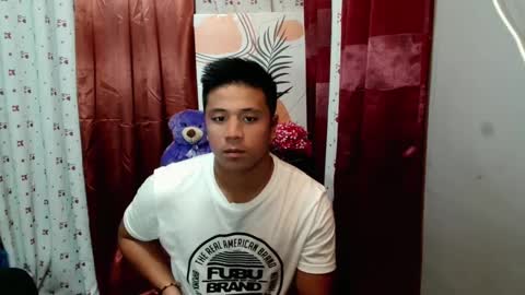 Snapshot of ur_pinoydave chatting on 02-26-25, 07:09 Dave online show from 02-26-25, 07:09