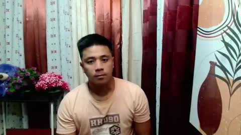 Snapshot of ur_pinoydave chatting on 03-04-25, 12:18 Dave online show from 03-04-25, 12:18