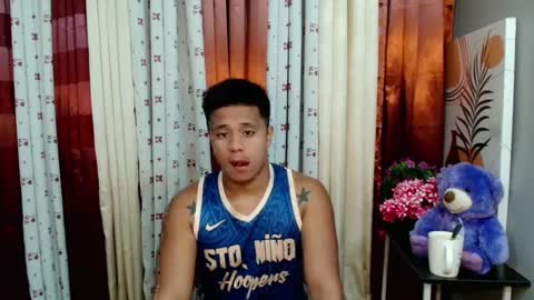 Snapshot of ur_pinoydave chatting on 03-12-25, 02:45 Dave online show from 03-12-25, 02:45