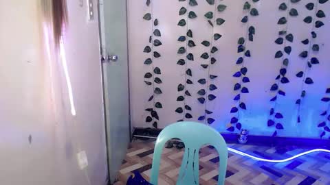 Snapshot of ur_ugly_princess chatting on 03-06-26, 08:22 chesca online show from 03-06-26, 08:22