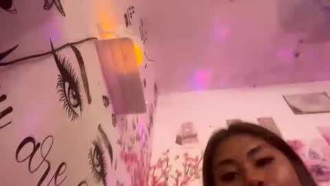 HelloIm  Girly online show from 02-24-26, 10:30