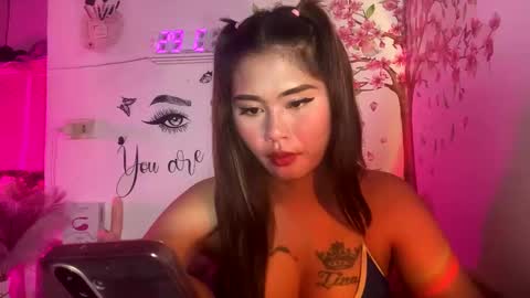 Snapshot of ur_ultimatedreamgirlxoxo chatting on 04-30-26, 08:57 HelloIm Girly online show from 04-30-26, 08:57