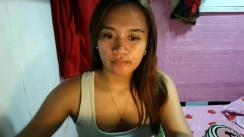 Snapshot of ur_wetwife chatting on 07-19-26, 05:33 ur_wetwife online show from 07-19-26, 05:33