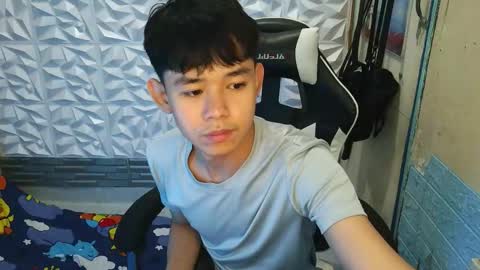 Snapshot of ur_younngtwinkxxx chatting on 02-02-26, 07:51 Ken online show from 02-02-26, 07:51