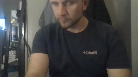 ur_zaddy4now online show from 04-21-26, 02:15