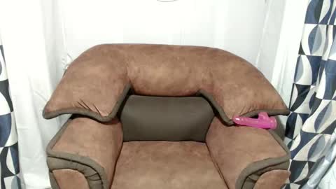 Snapshot of urasian_cassey chatting on 10-13-25, 01:44 urasian_cassey online show from 10-13-25, 01:44