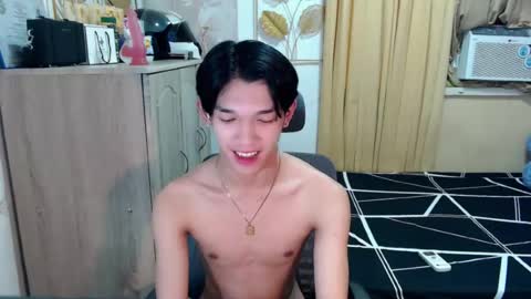 urasian_john20 online show from 07-24-26, 06:22